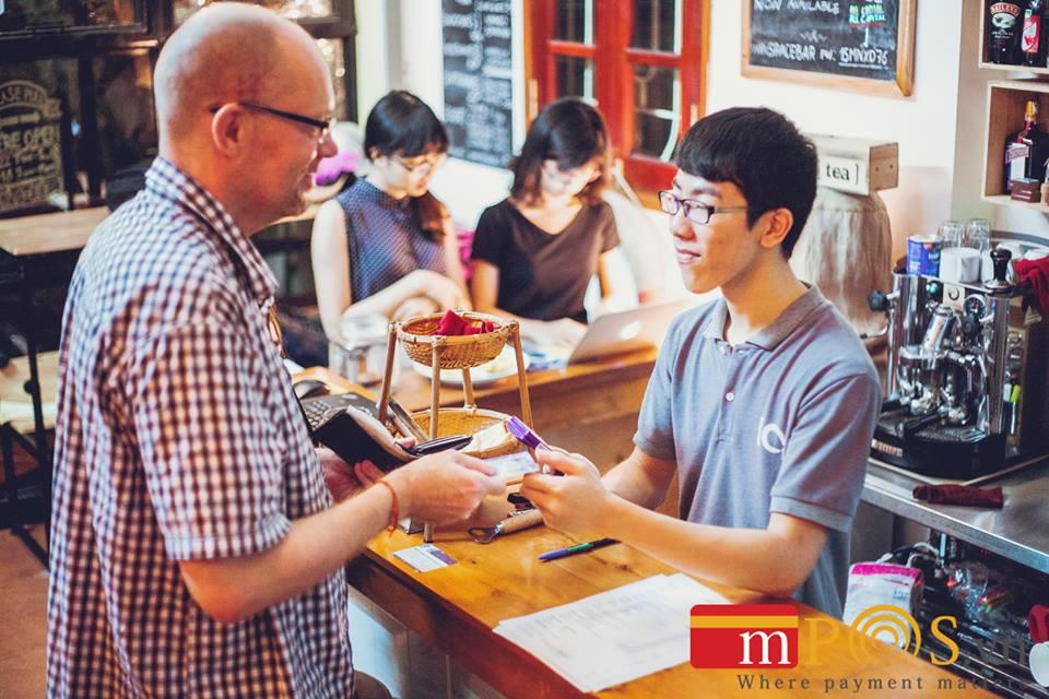 CUKCUK.VN là giải pháp quản lý nhà hàng, quán cafe đầu tiên tích hợp trực tiếp với công cụ thanh toán thẻ