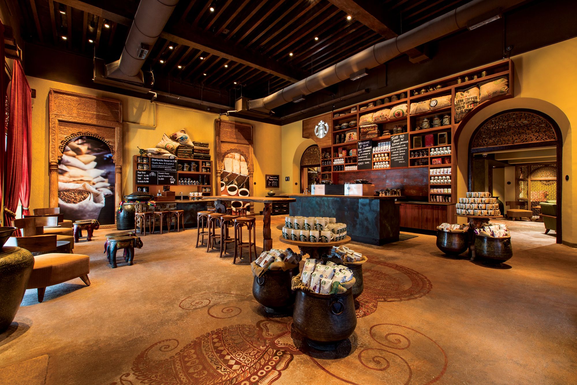 Thiết kế quán cà phê Starbucks phong cách Heritage