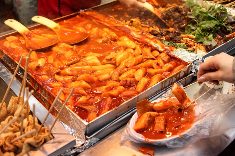 Dù trên phim hay ngoài đời, những món ăn Hàn Quốc đều rất thu hút thực khác 