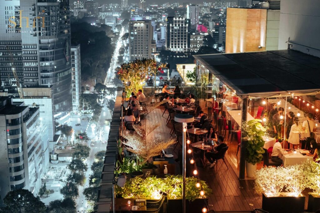 Shri - Rooftop Restaurant & Lounge